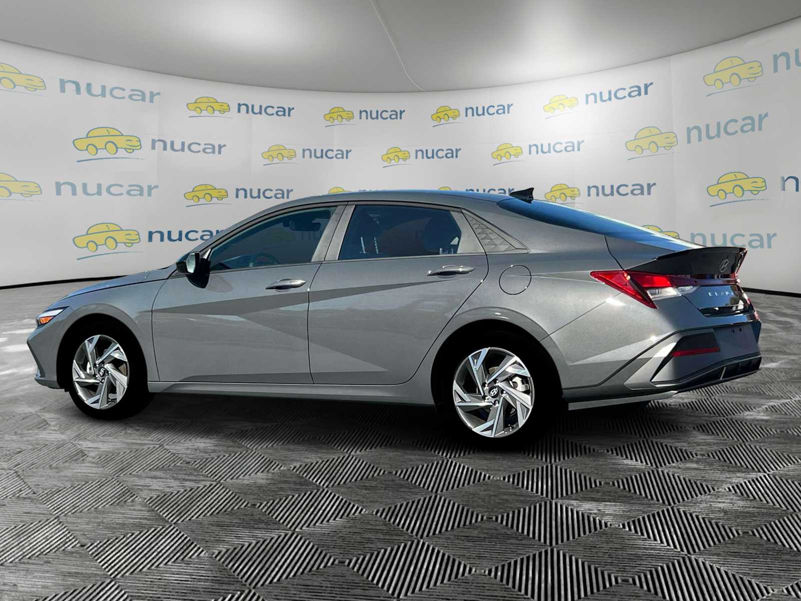 2025 Hyundai Elantra SEL Sport - Photo 5