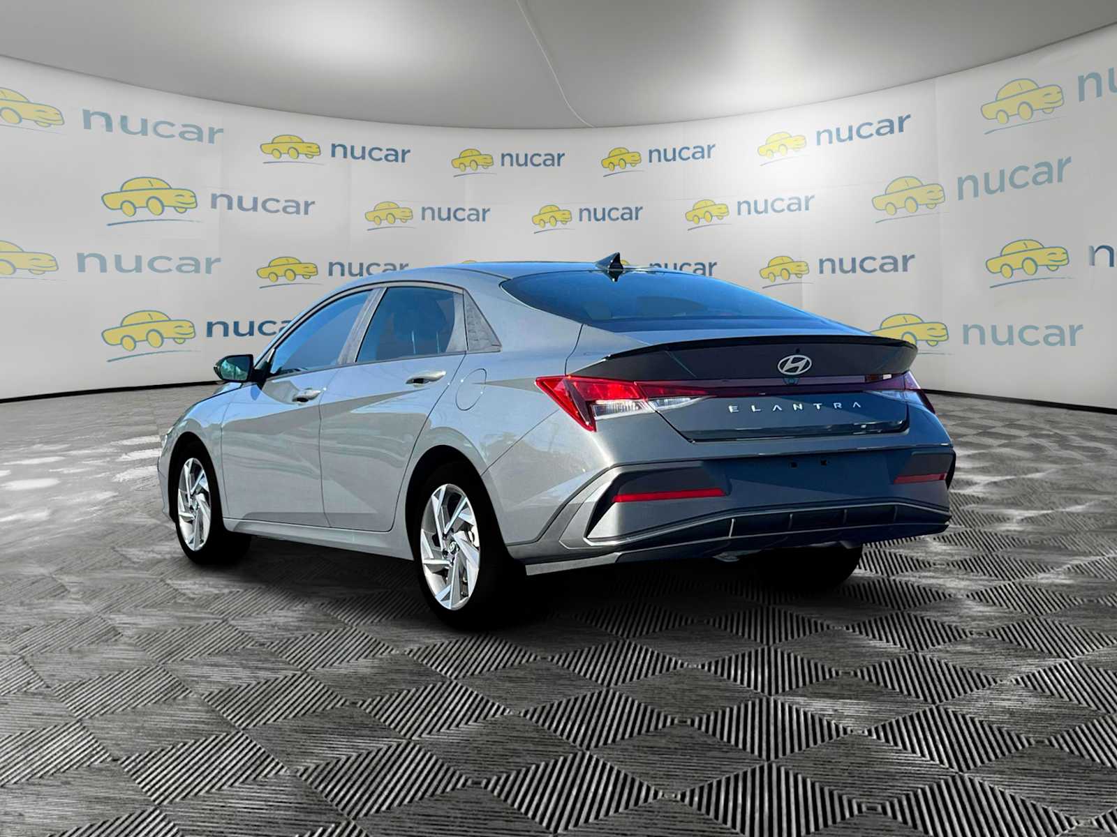 2025 Hyundai Elantra SEL Sport - Photo 6