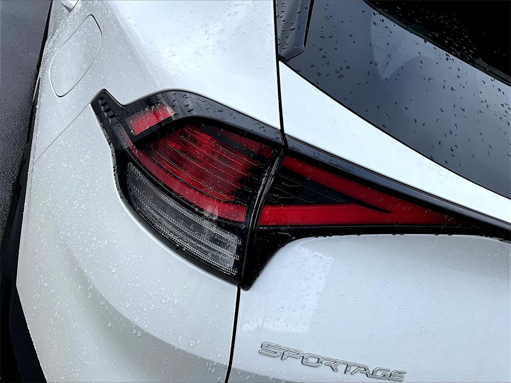 2024 Kia Sportage LX - Photo 31