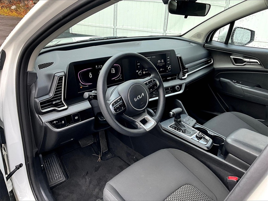 2024 Kia Sportage LX - Photo 8