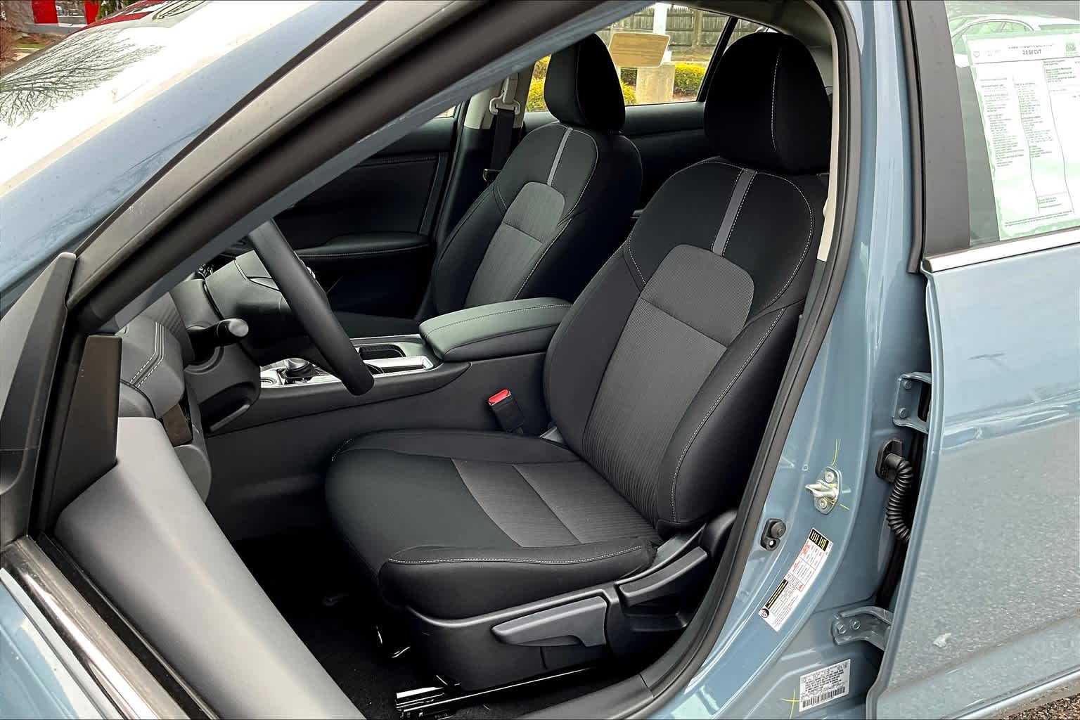 2025 Nissan Sentra SV - Photo 11