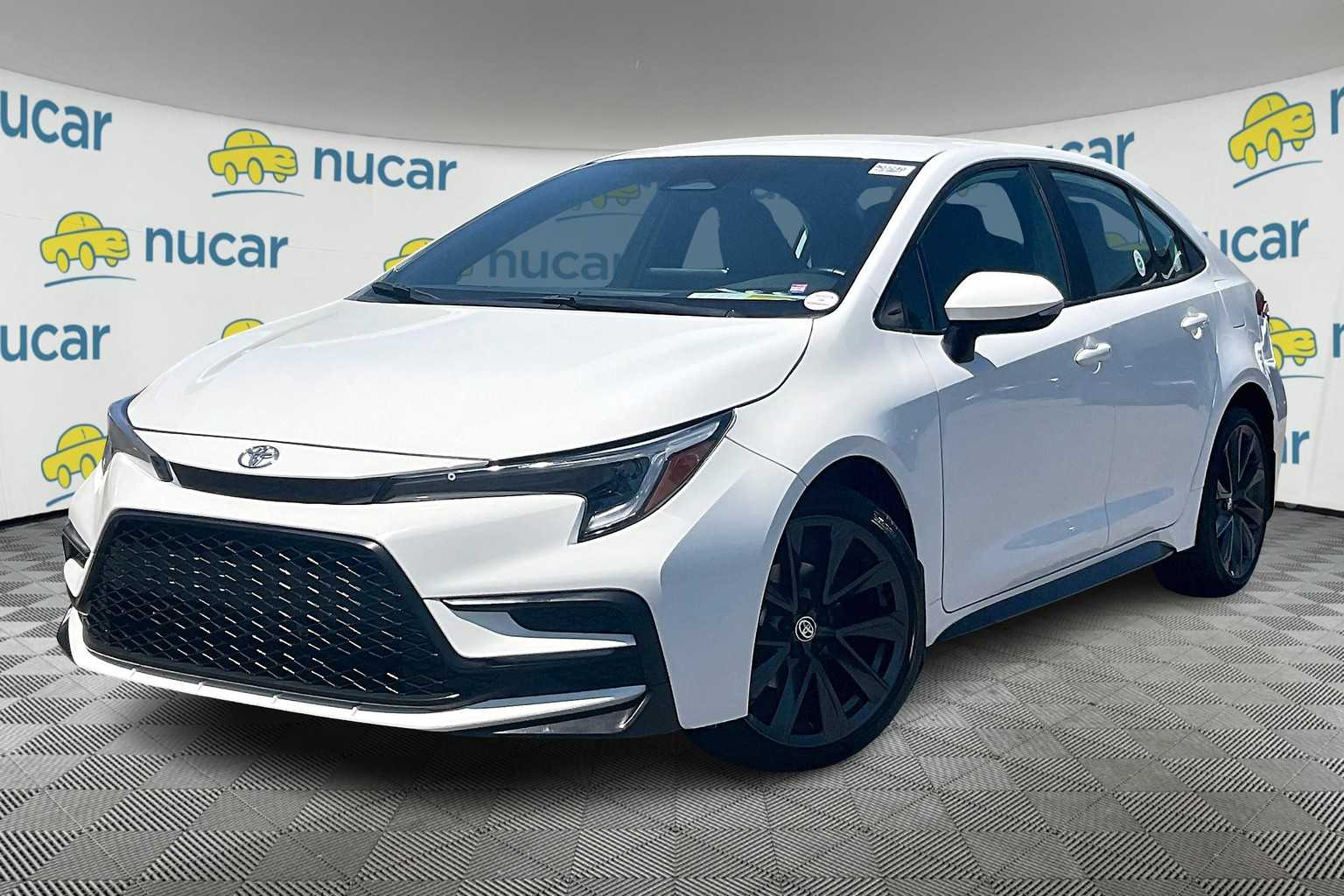 2023 Toyota Corolla SE - Photo 3