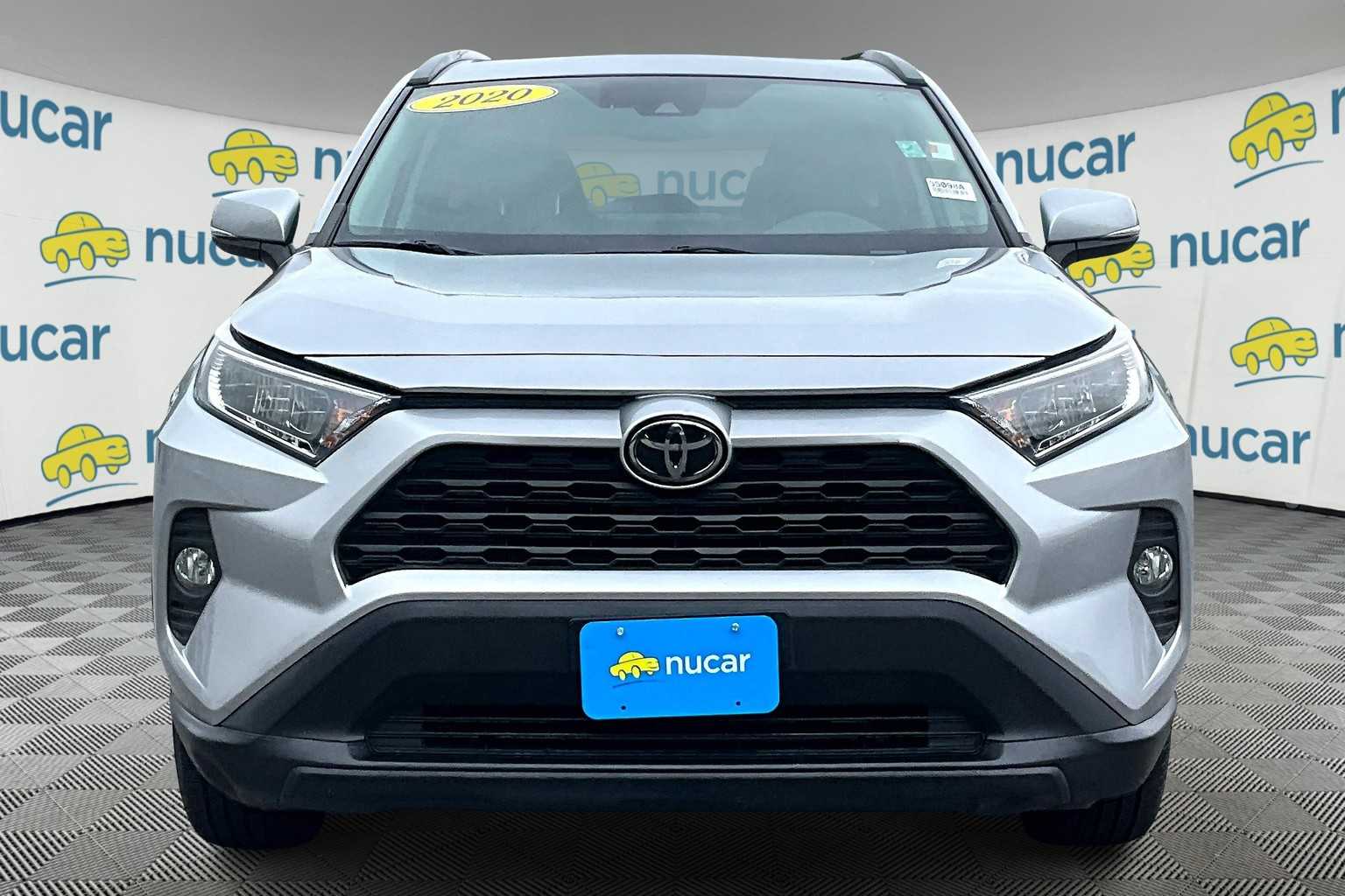 2020 Toyota RAV4 XLE - Photo 2