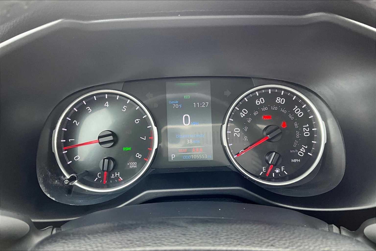 2020 Toyota RAV4 XLE - Photo 25