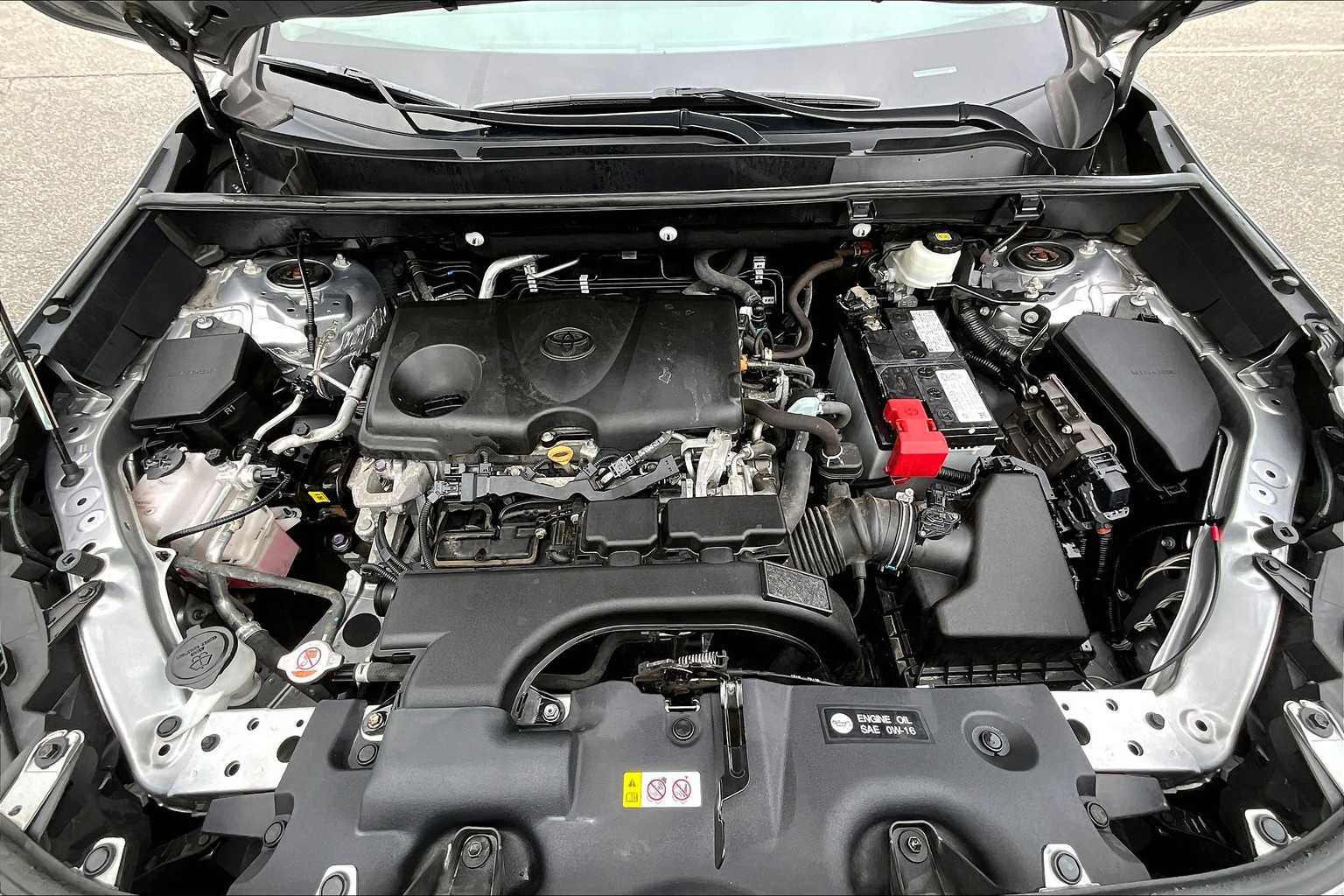 2020 Toyota RAV4 XLE - Photo 30