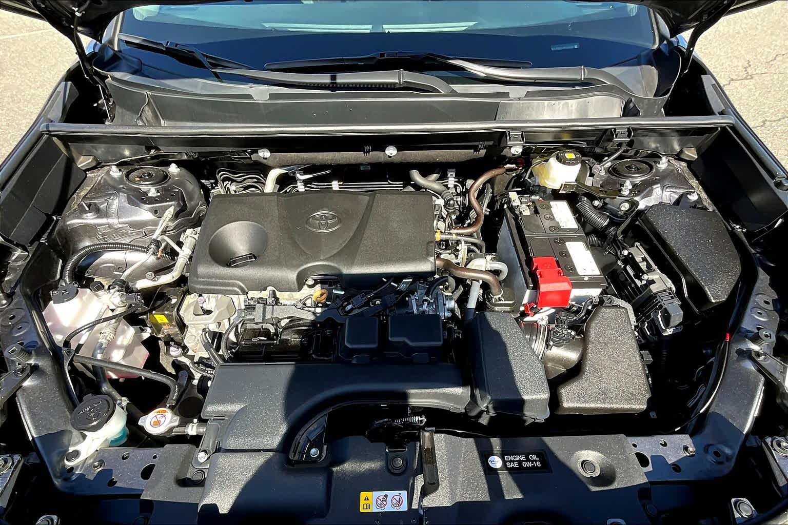 2024 Toyota RAV4 XLE - Photo 30