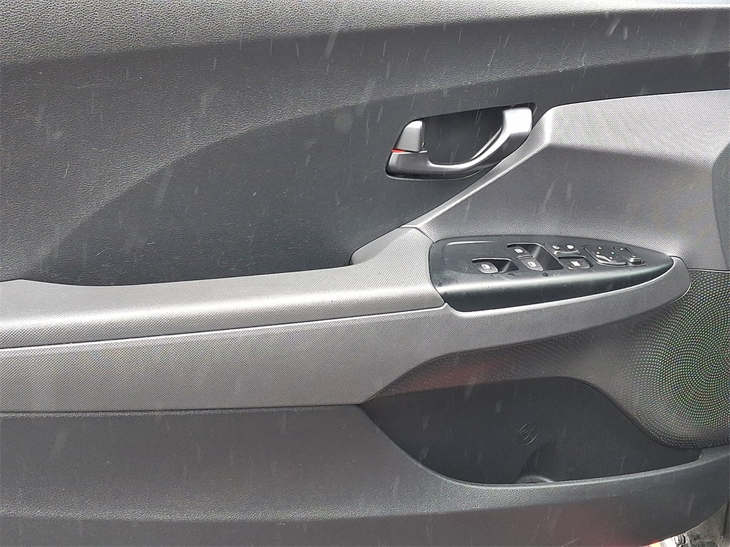 2020 Hyundai Veloster N - Photo 12