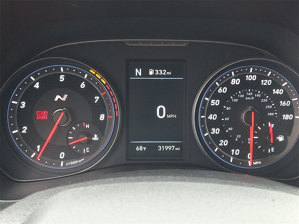 2020 Hyundai Veloster N - Photo 22