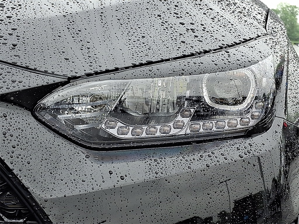 2020 Hyundai Veloster N - Photo 9