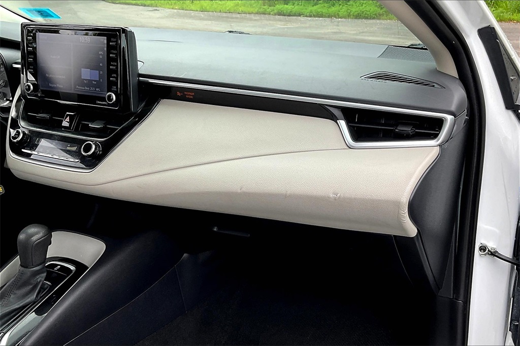 2022 Toyota Corolla LE - Photo 12