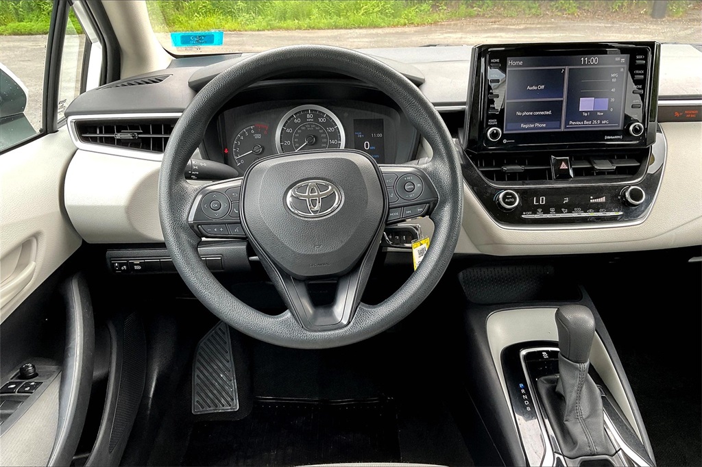 2022 Toyota Corolla LE - Photo 16