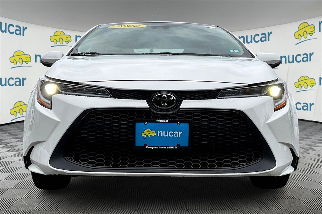 2022 Toyota Corolla LE - Photo 2