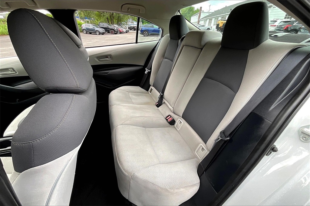 2022 Toyota Corolla LE - Photo 24