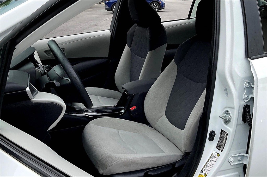 2022 Toyota Corolla LE - Photo 10
