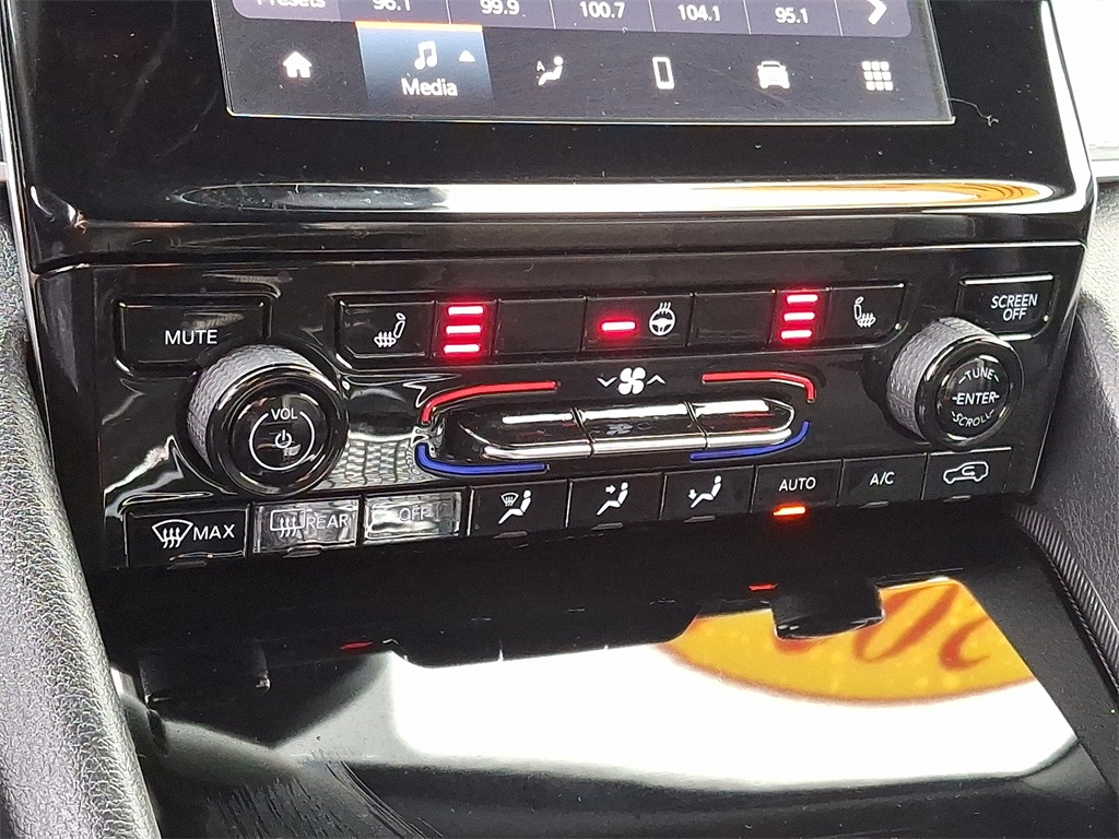 2024 Jeep Grand Cherokee Altitude - Photo 17