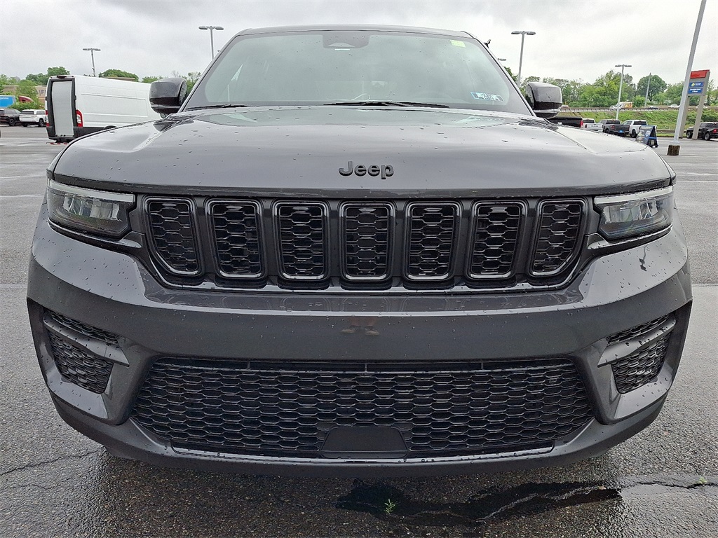 2024 Jeep Grand Cherokee Altitude - Photo 2