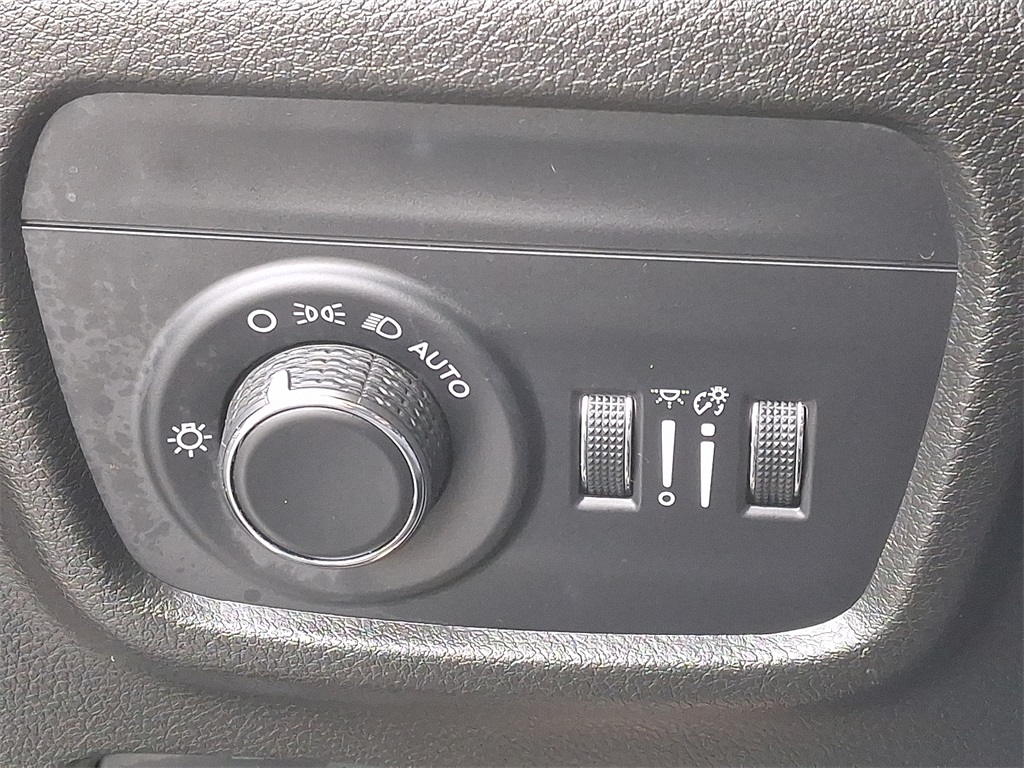 2024 Jeep Grand Cherokee Altitude - Photo 24
