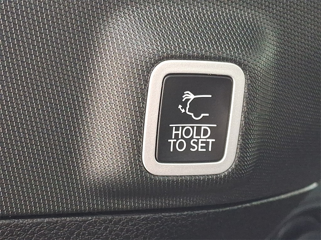 2024 Jeep Grand Cherokee Altitude - Photo 29