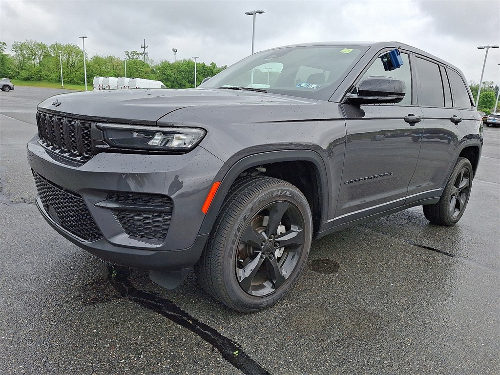 2024 Jeep Grand Cherokee Altitude - Photo 3
