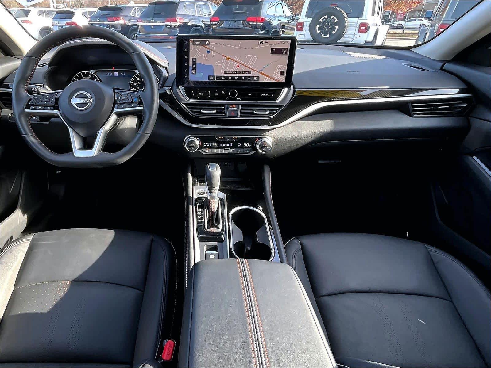 2024 Nissan Altima 2.0 SR - Photo 21