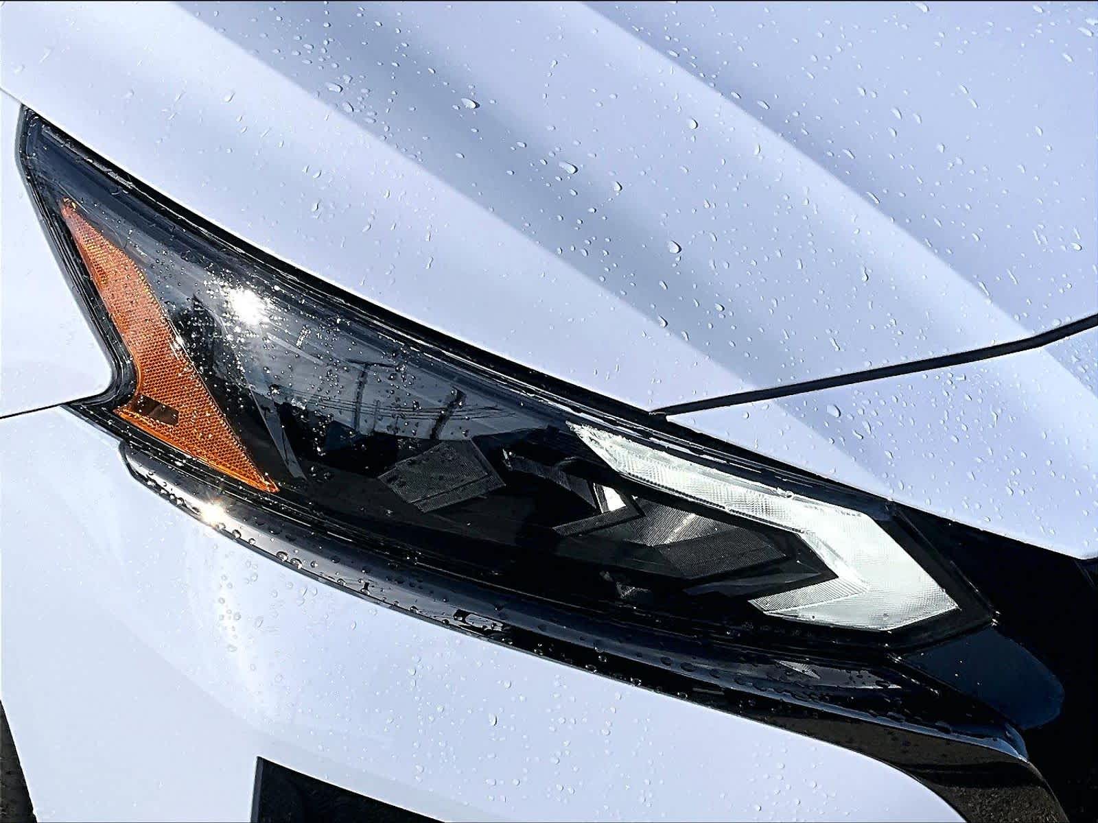 2024 Nissan Altima 2.0 SR - Photo 31