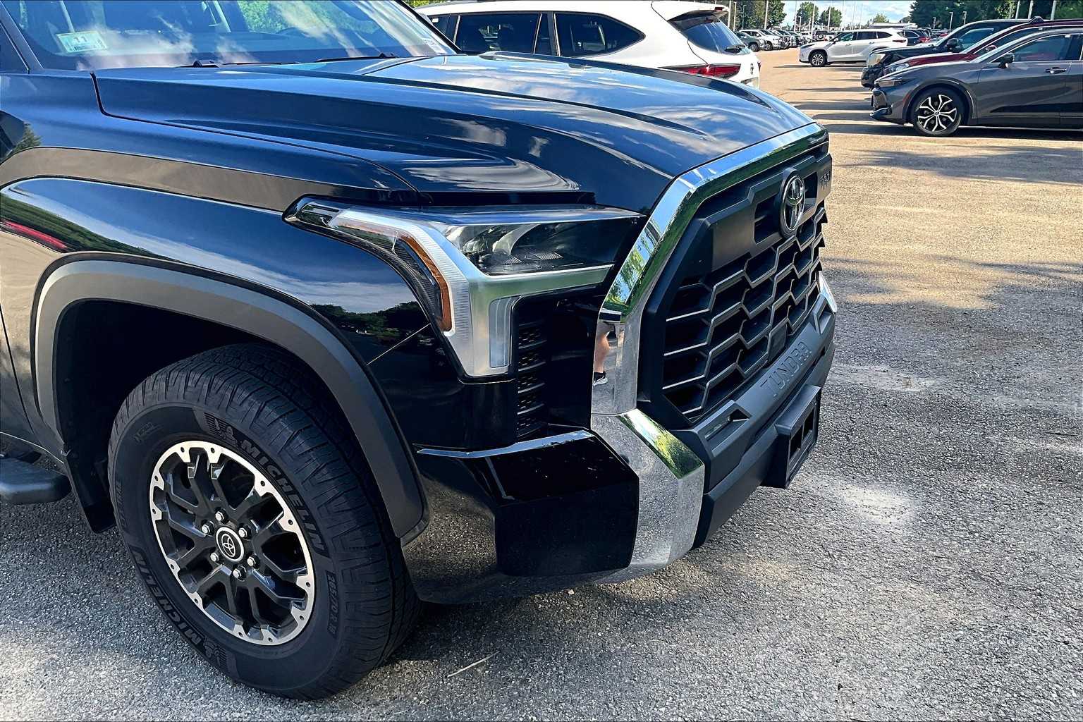 2024 Toyota Tundra SR5 - Photo 5