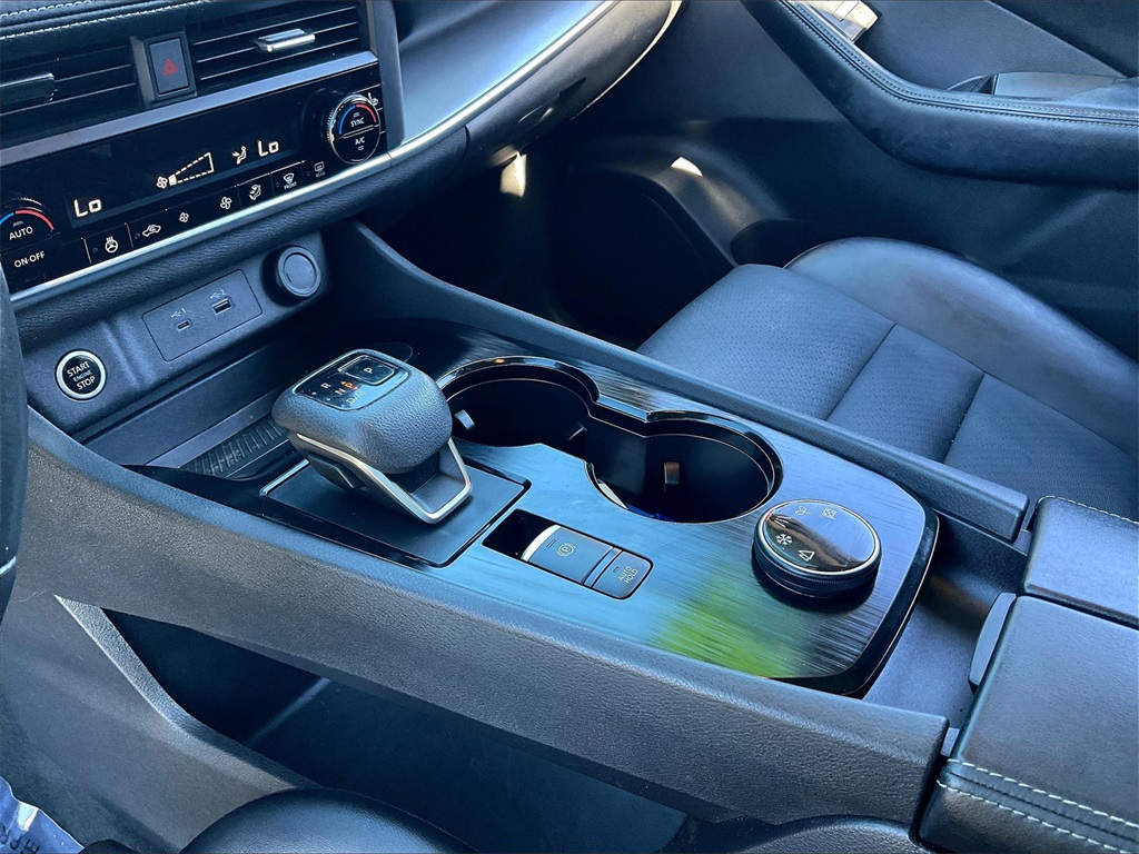 2023 Nissan Rogue SV - Photo 19