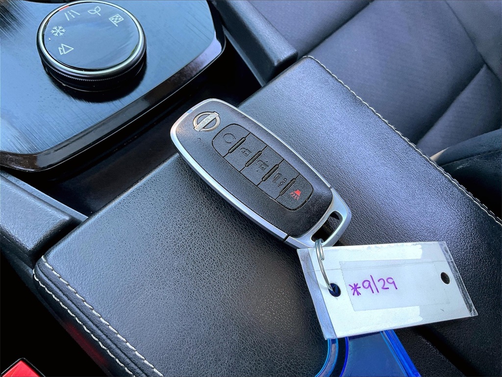 2023 Nissan Rogue SV - Photo 29