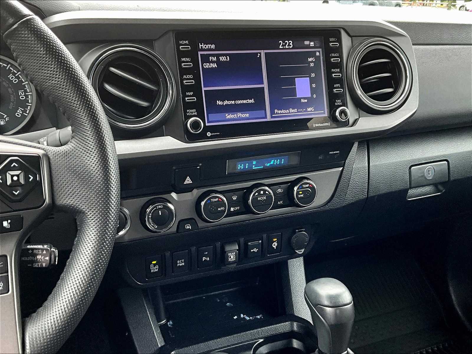 2023 Toyota Tacoma TRD Sport - Photo 18
