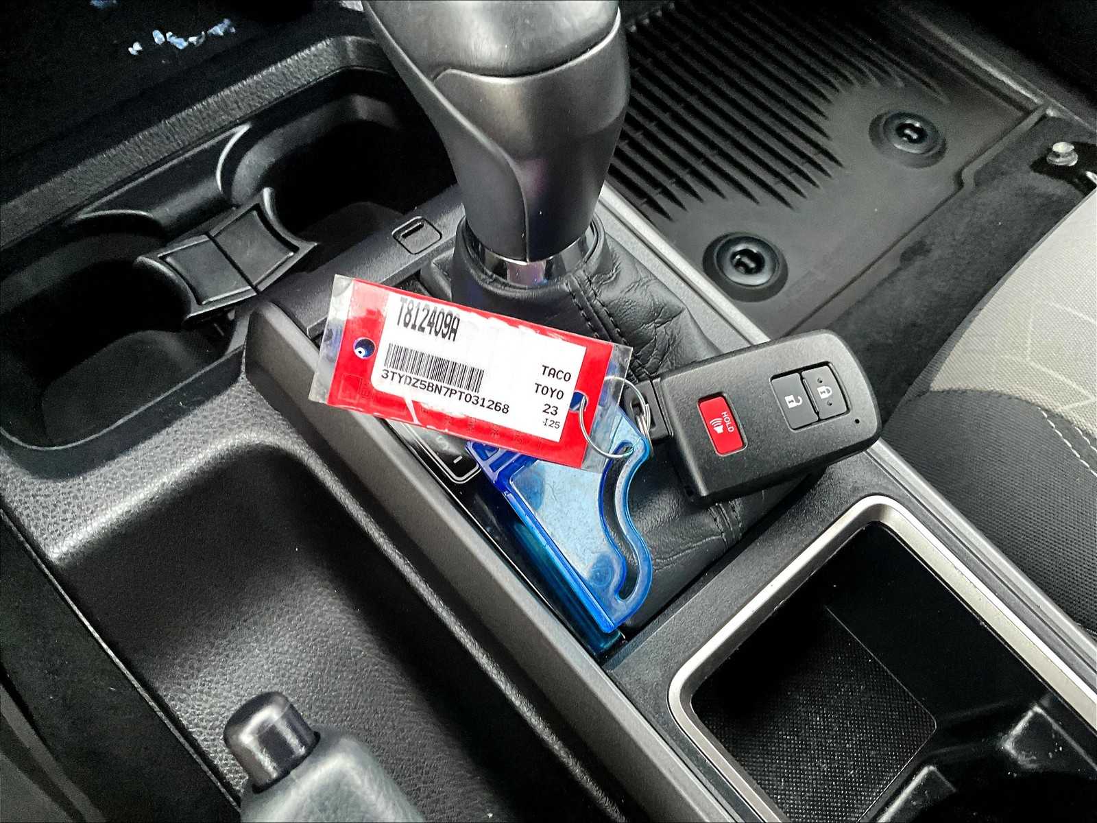2023 Toyota Tacoma TRD Sport - Photo 30