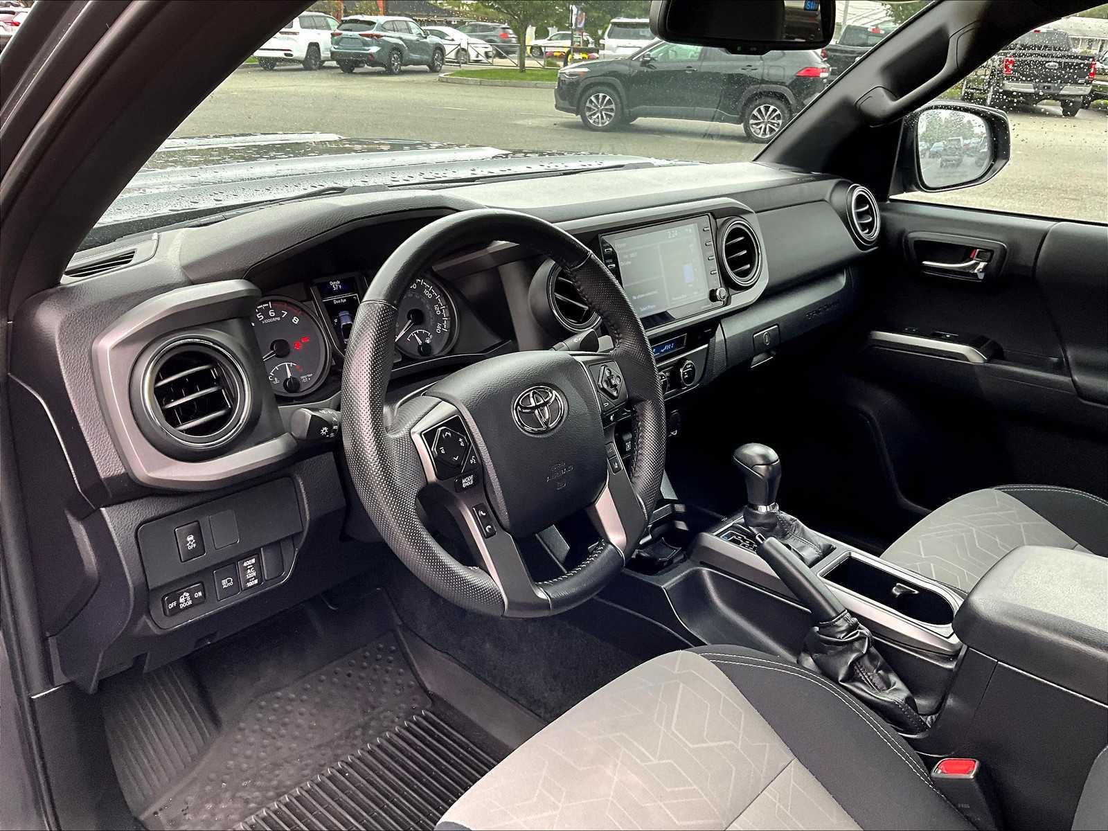 2023 Toyota Tacoma TRD Sport - Photo 8
