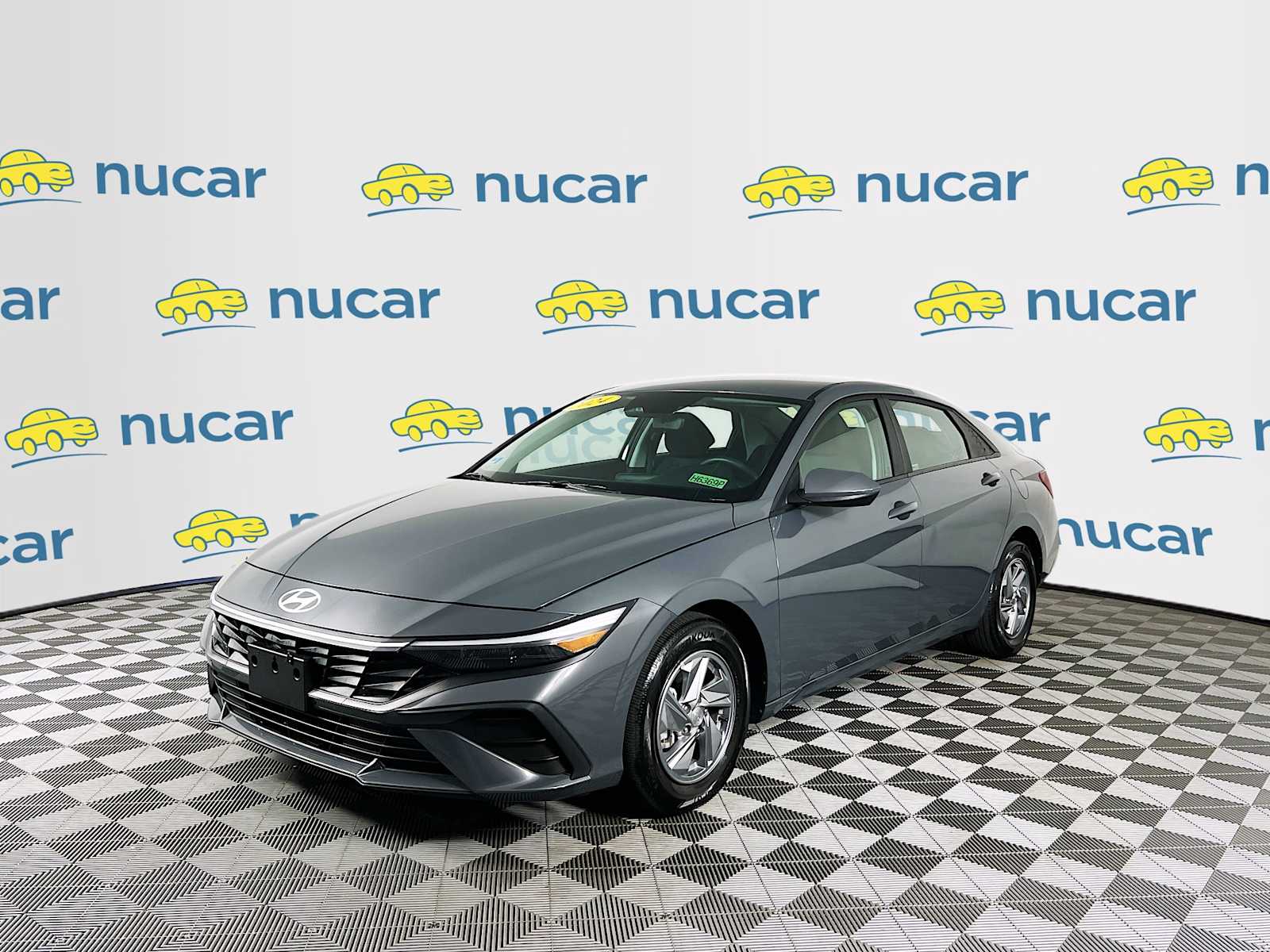 2024 Hyundai Elantra SE - Photo 3