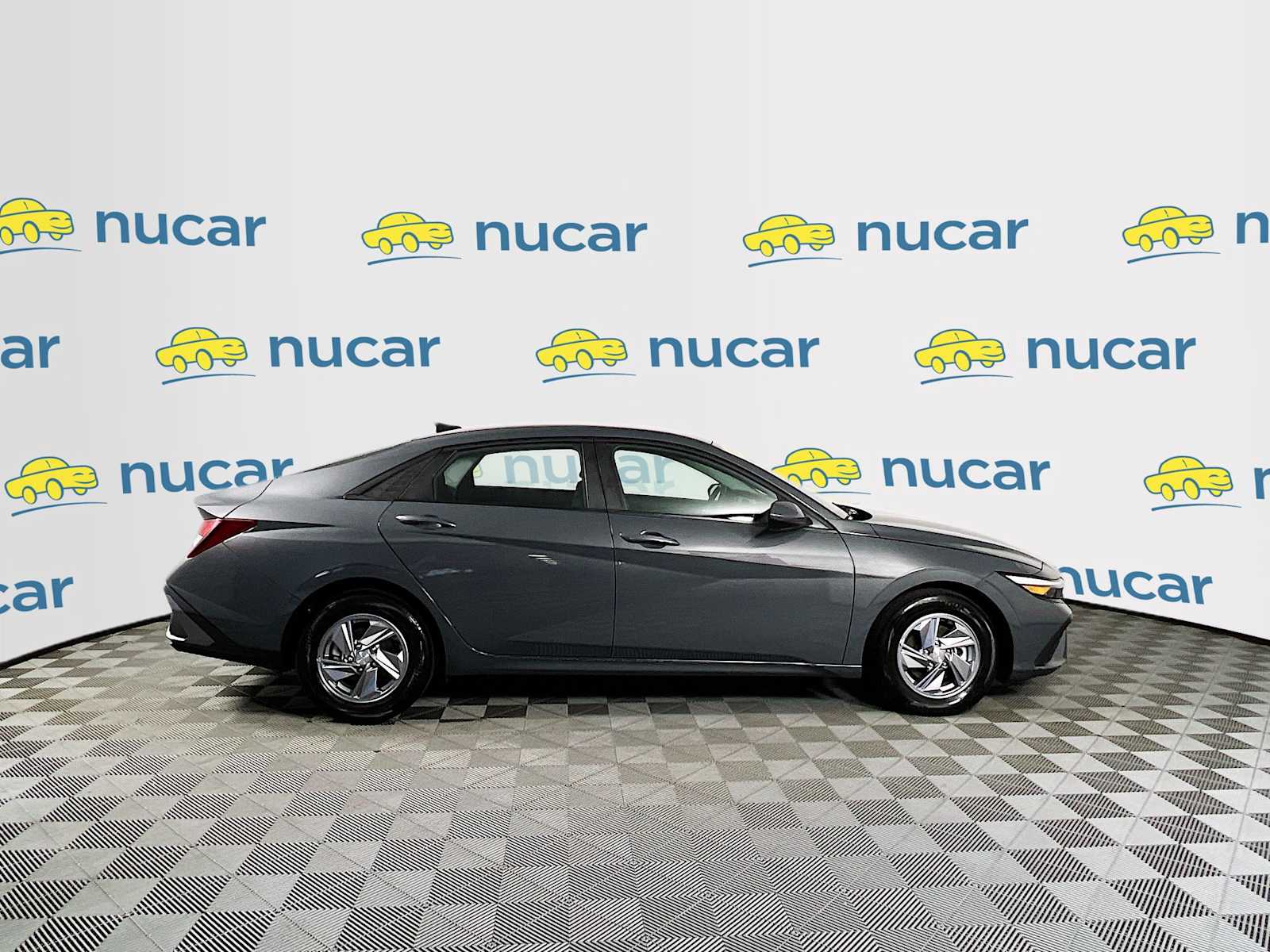 2024 Hyundai Elantra SE - Photo 8