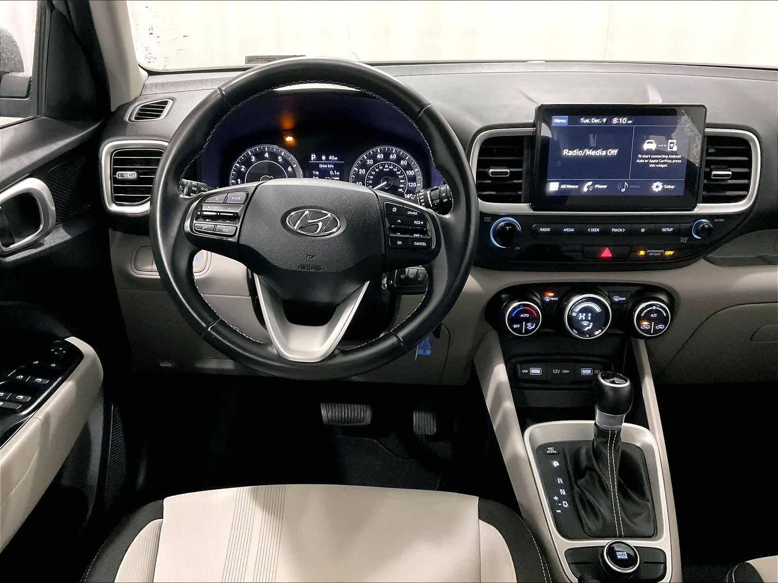 2022 Hyundai Venue SEL - Photo 17