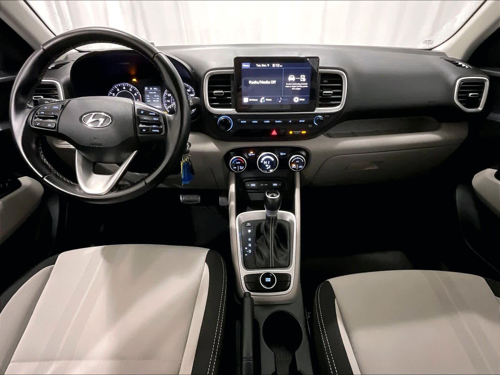 2022 Hyundai Venue SEL - Photo 21