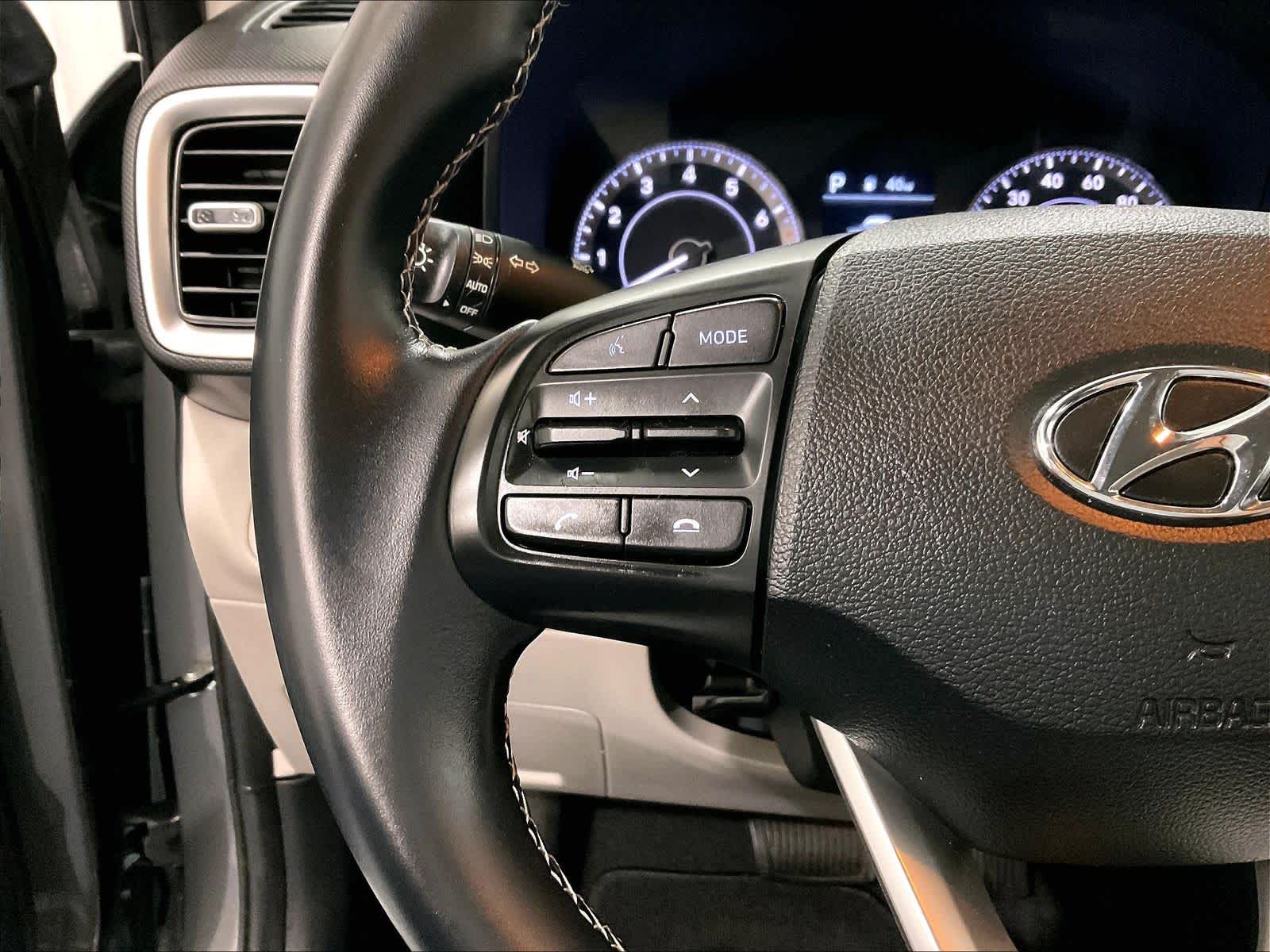 2022 Hyundai Venue SEL - Photo 23