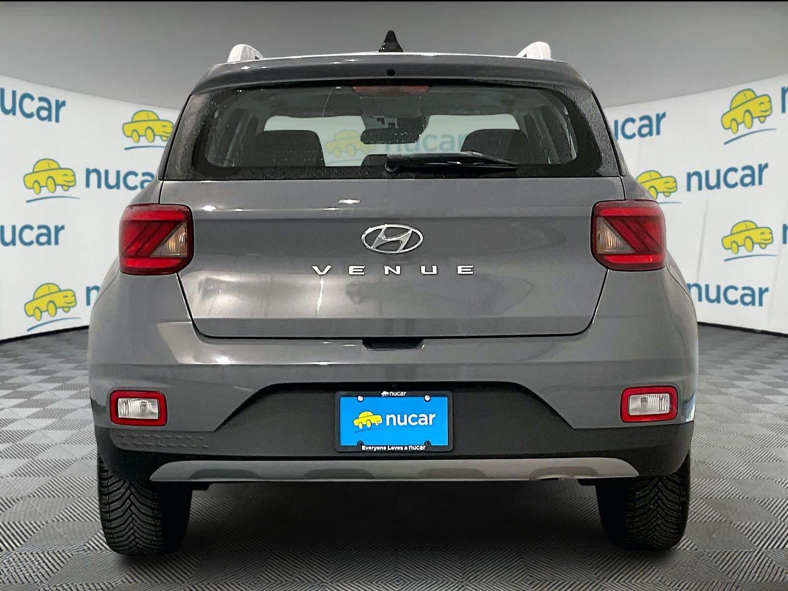 2022 Hyundai Venue SEL - Photo 5