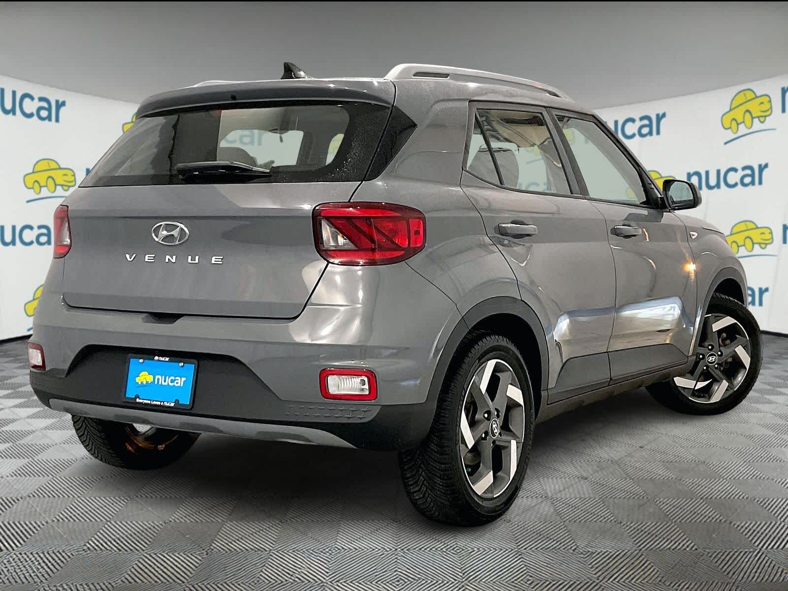 2022 Hyundai Venue SEL - Photo 6