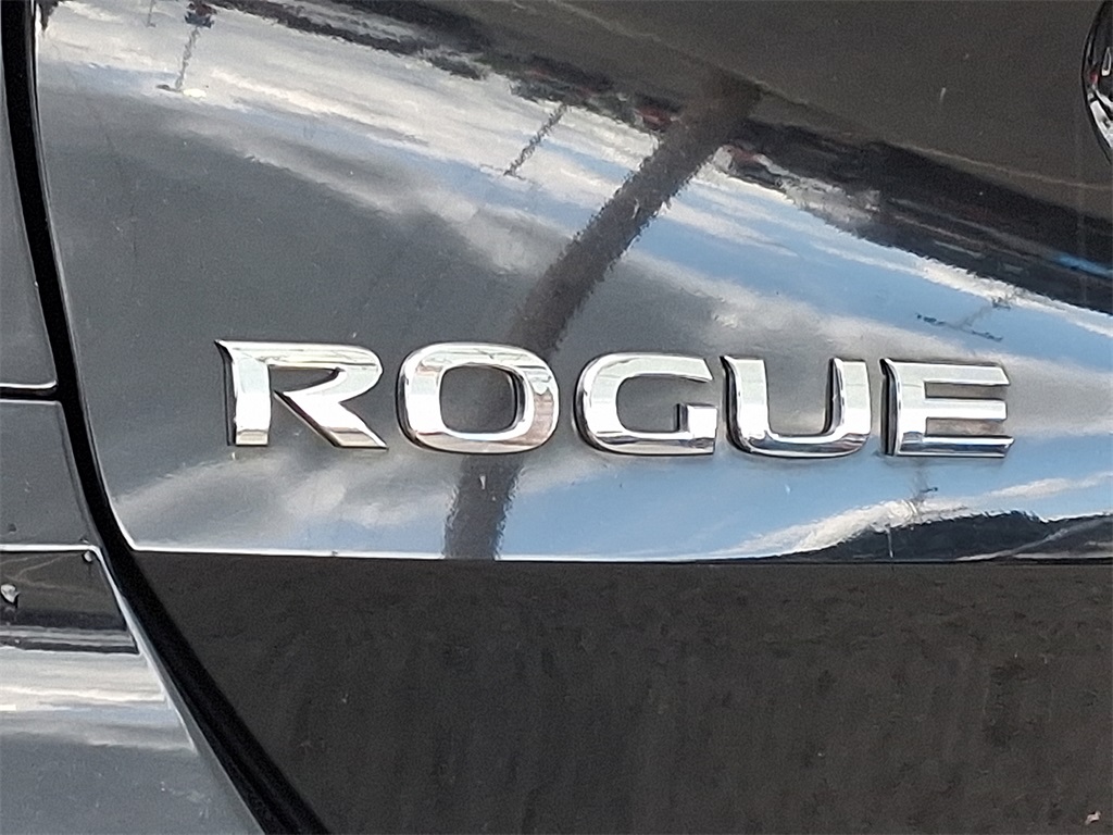 2020 Nissan Rogue SV - Photo 9