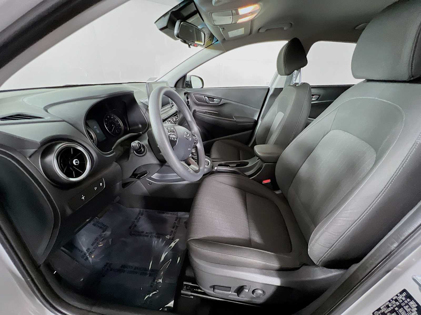 2023 Hyundai Kona SEL - Photo 20