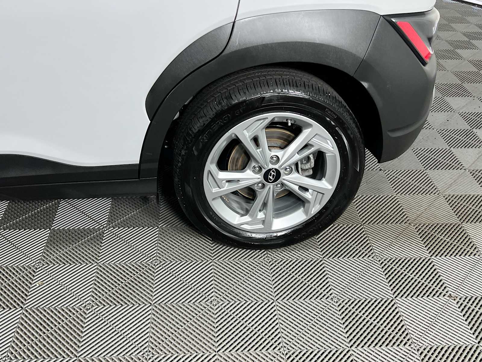 2023 Hyundai Kona SEL - Photo 29