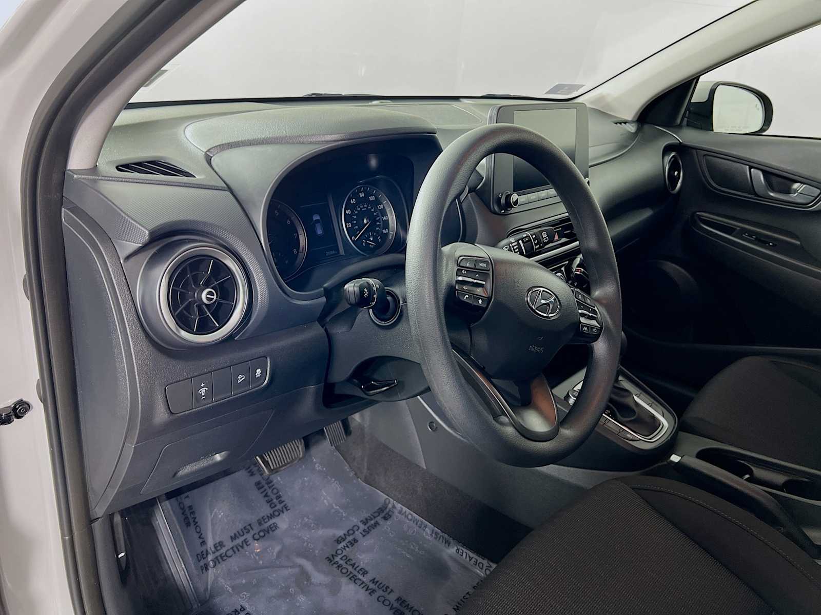 2023 Hyundai Kona SEL - Photo 9