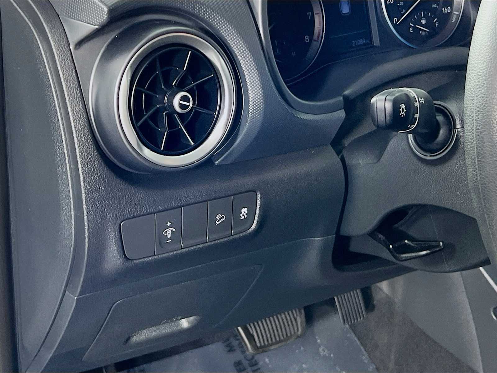 2023 Hyundai Kona SEL - Photo 10