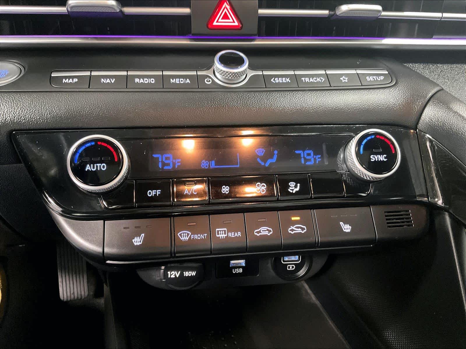 2022 Hyundai Elantra Limited - Photo 26