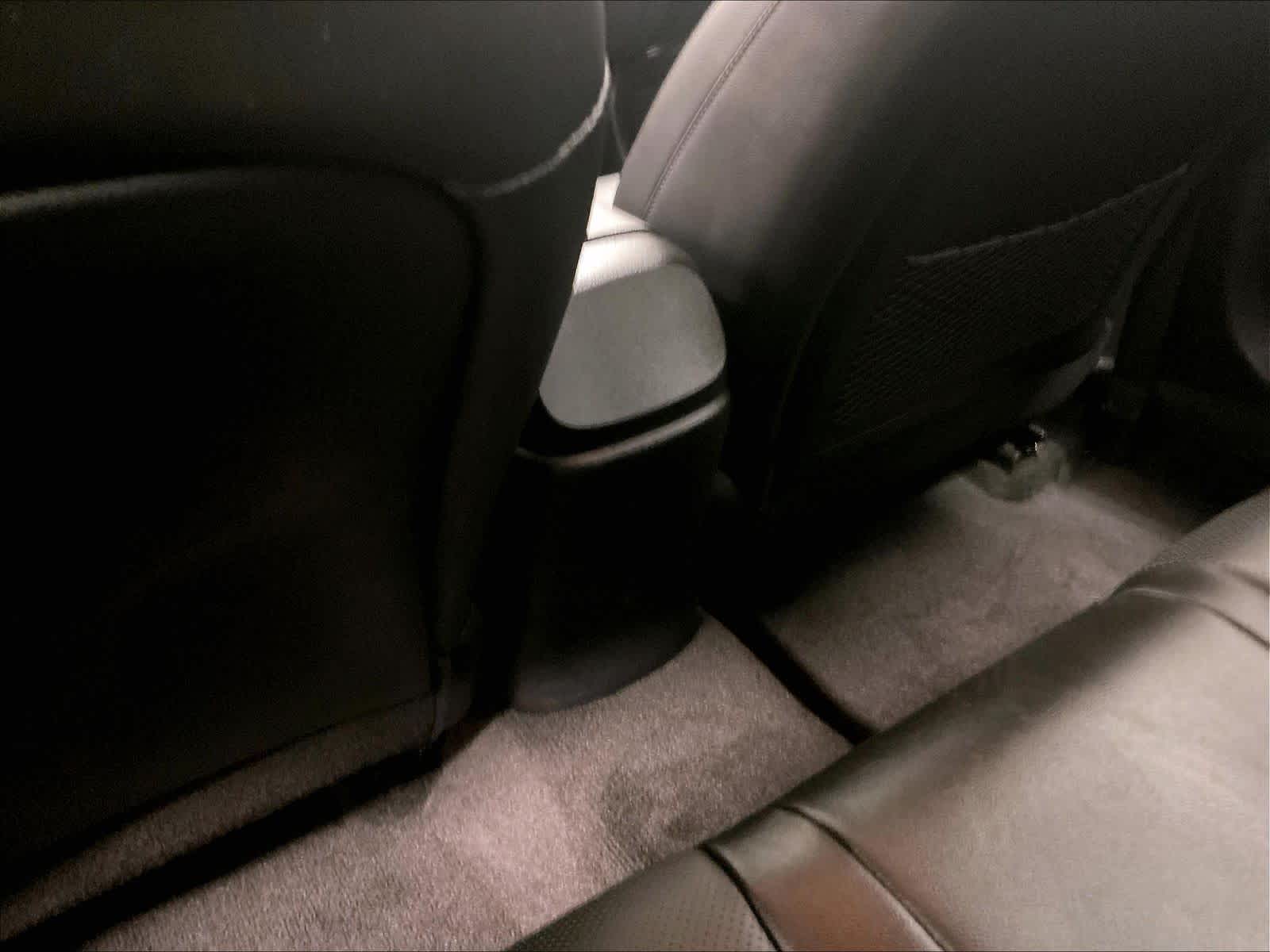 2022 Hyundai Elantra Limited - Photo 28