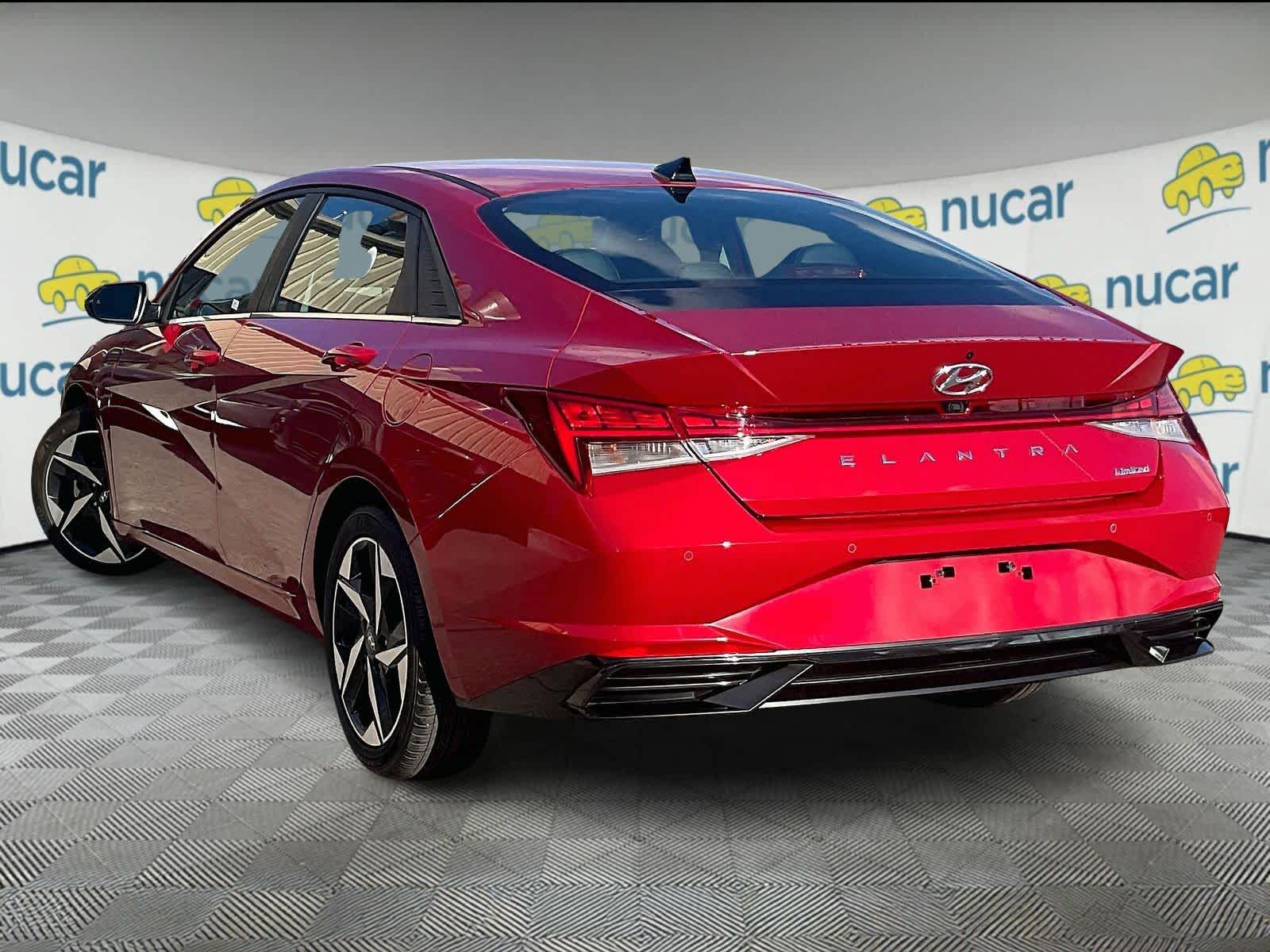 2022 Hyundai Elantra Limited - Photo 4