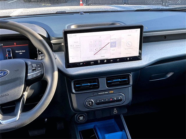 2025 Ford Maverick XLT - Photo 8
