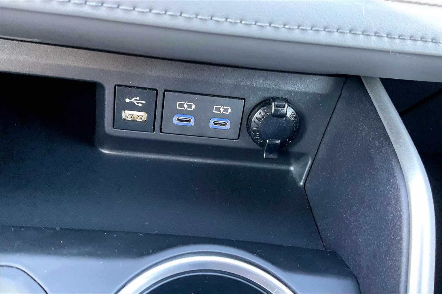 2022 Toyota Highlander XLE - Photo 27
