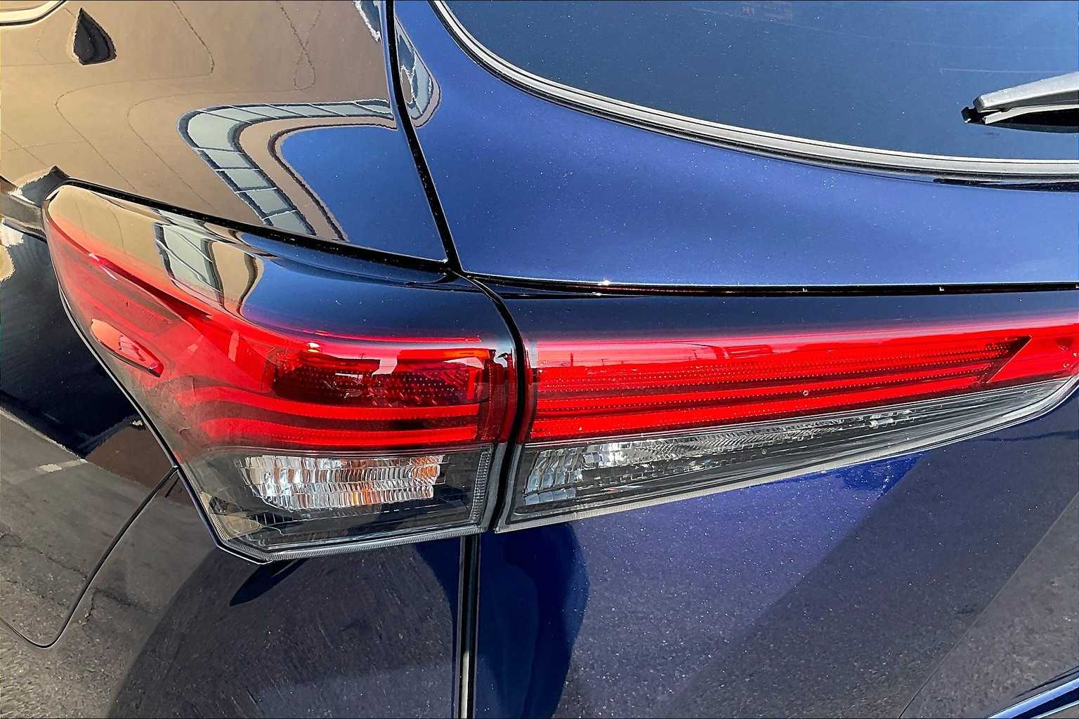 2022 Toyota Highlander XLE - Photo 34