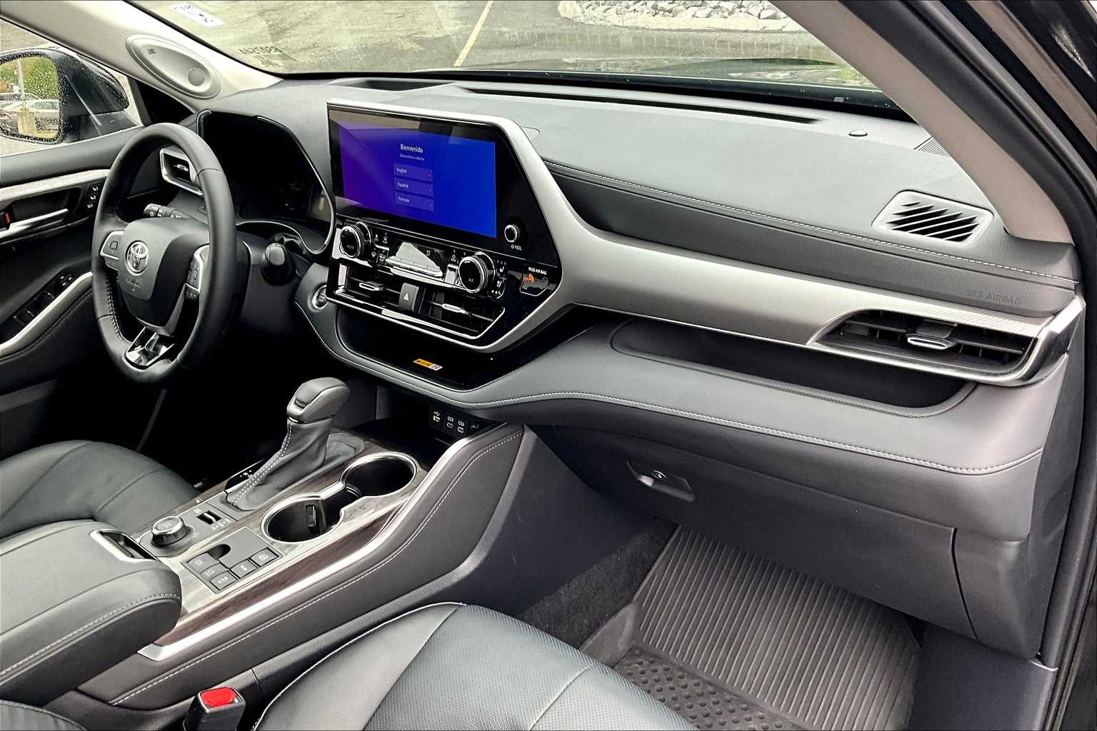 2024 Toyota Highlander Platinum - Photo 14